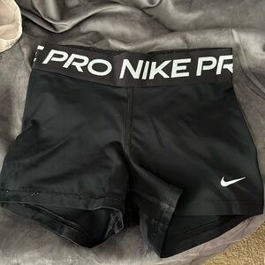 Nike pros 3 inch black shorts